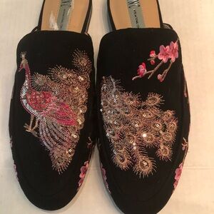Jewel peacock slip in flats